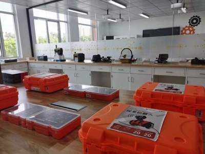 華二松江以創新引領打造“四個校園”，為區域基礎教育高質量發展注入強勁動能